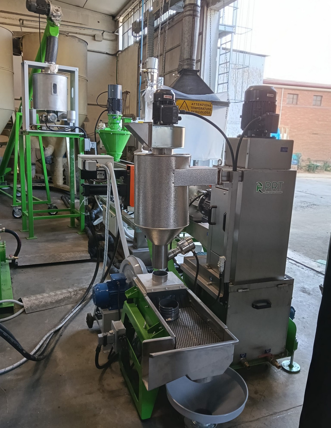 Bando regionale Acquisto di un nuovo estrusore per il recupero di scarti industriali plastici